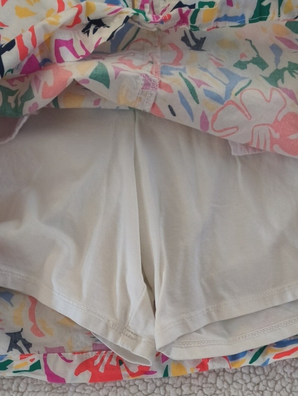 St. John's Bay Floral Skort White with Pink, Yellow & Blue With Pockets - Picture 4 of 5